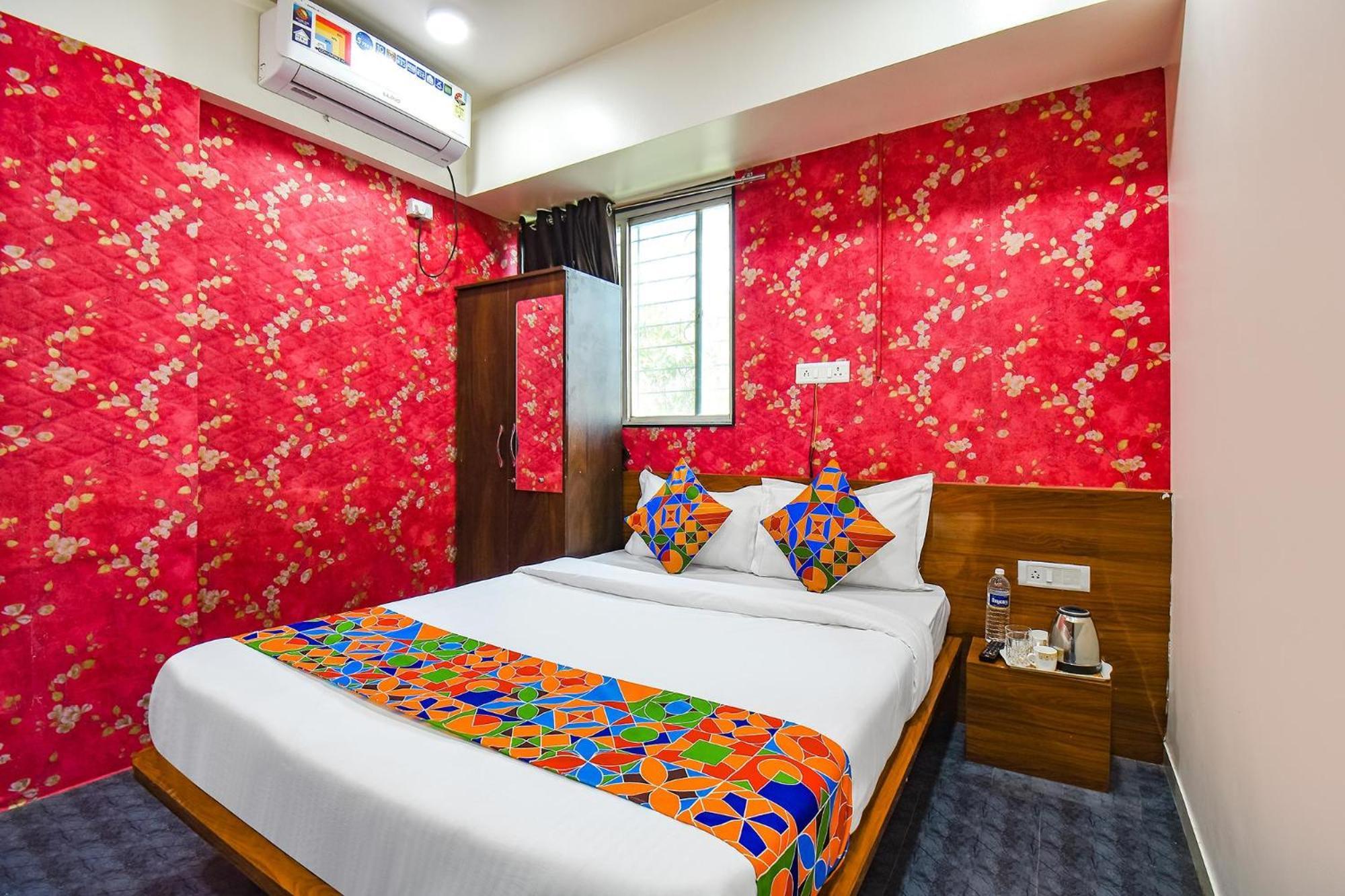 Fabhotel Skylight Studio Rooms - Nr Mcf Camp Πούνε Εξωτερικό φωτογραφία