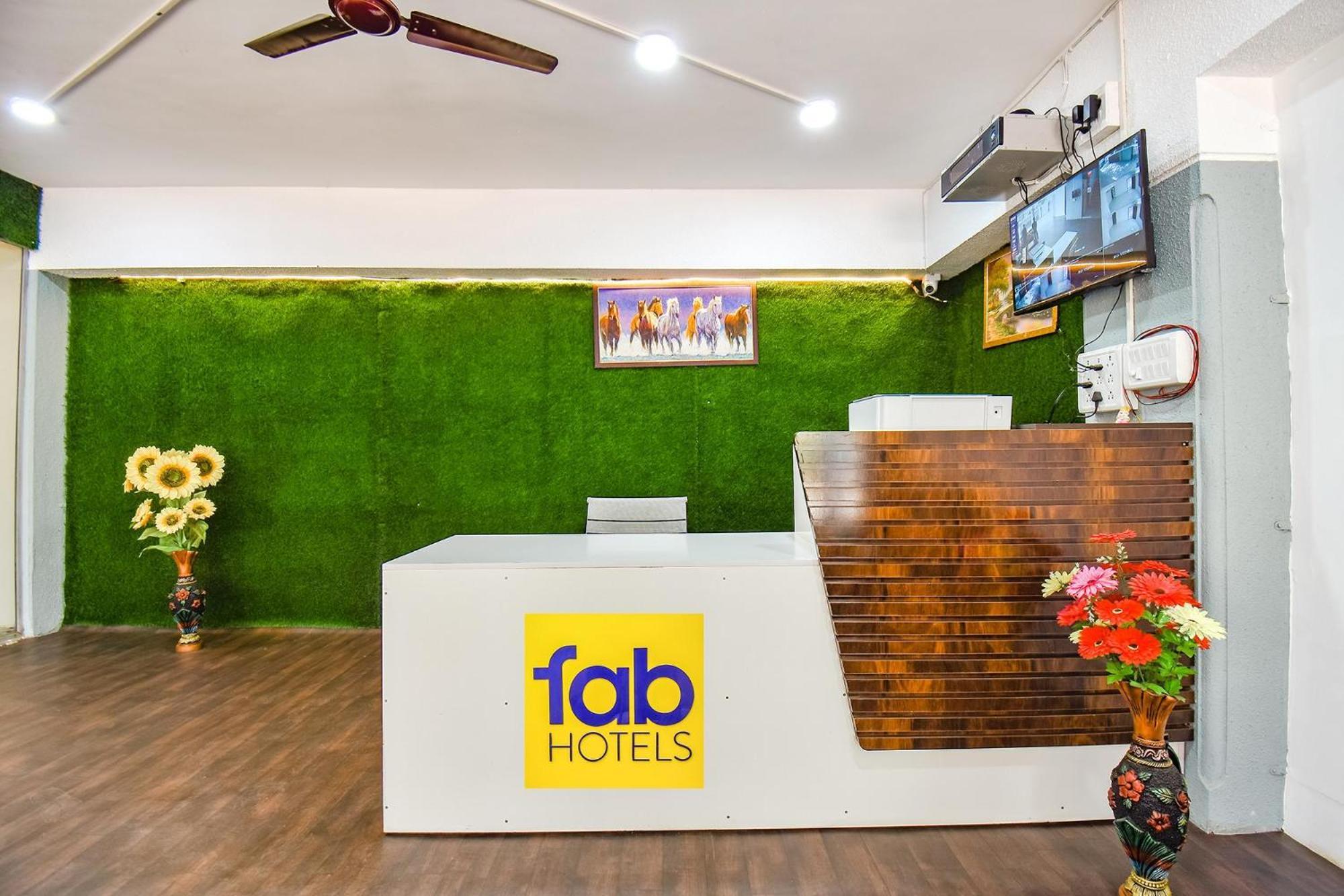 Fabhotel Skylight Studio Rooms - Nr Mcf Camp Πούνε Εξωτερικό φωτογραφία