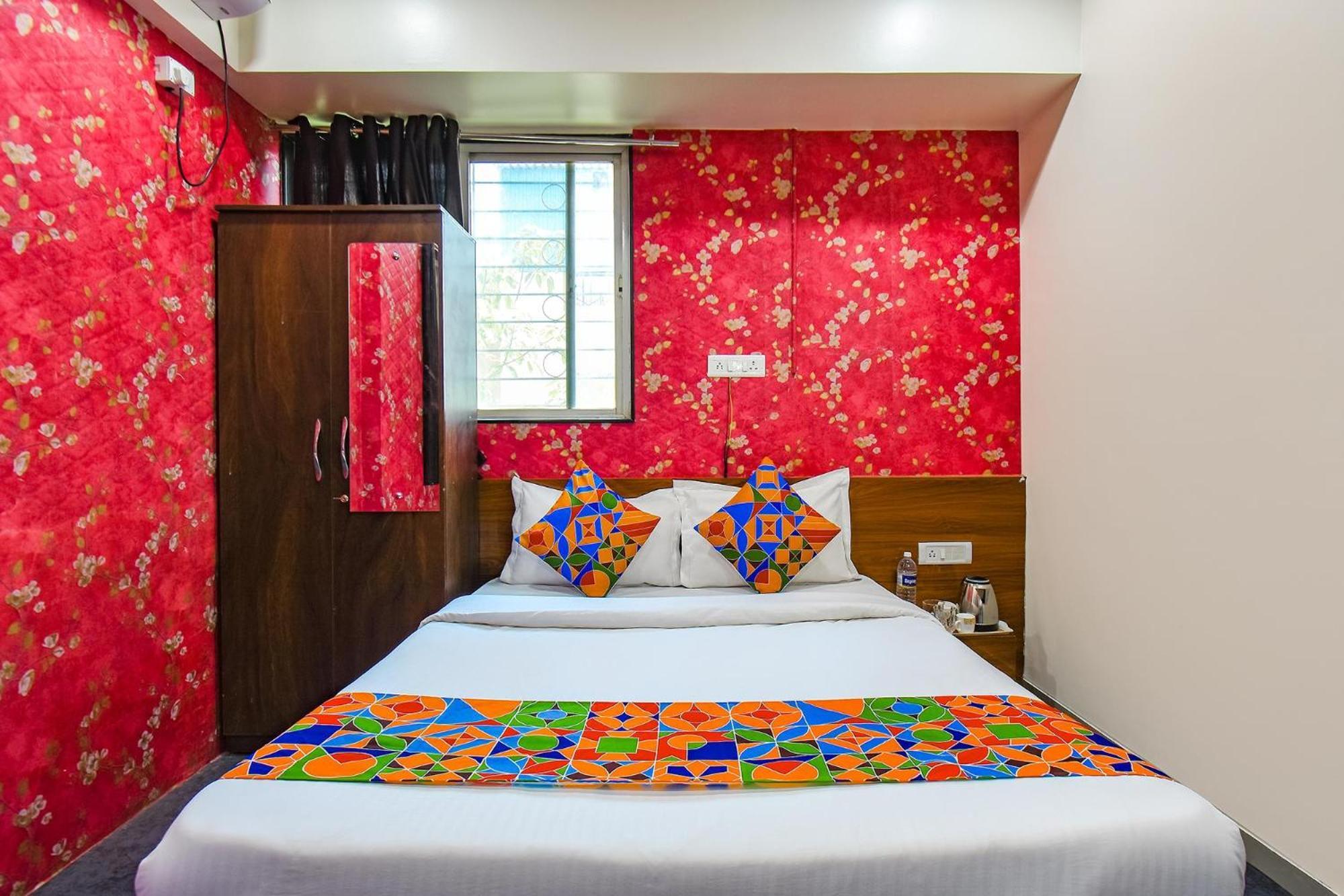 Fabhotel Skylight Studio Rooms - Nr Mcf Camp Πούνε Εξωτερικό φωτογραφία