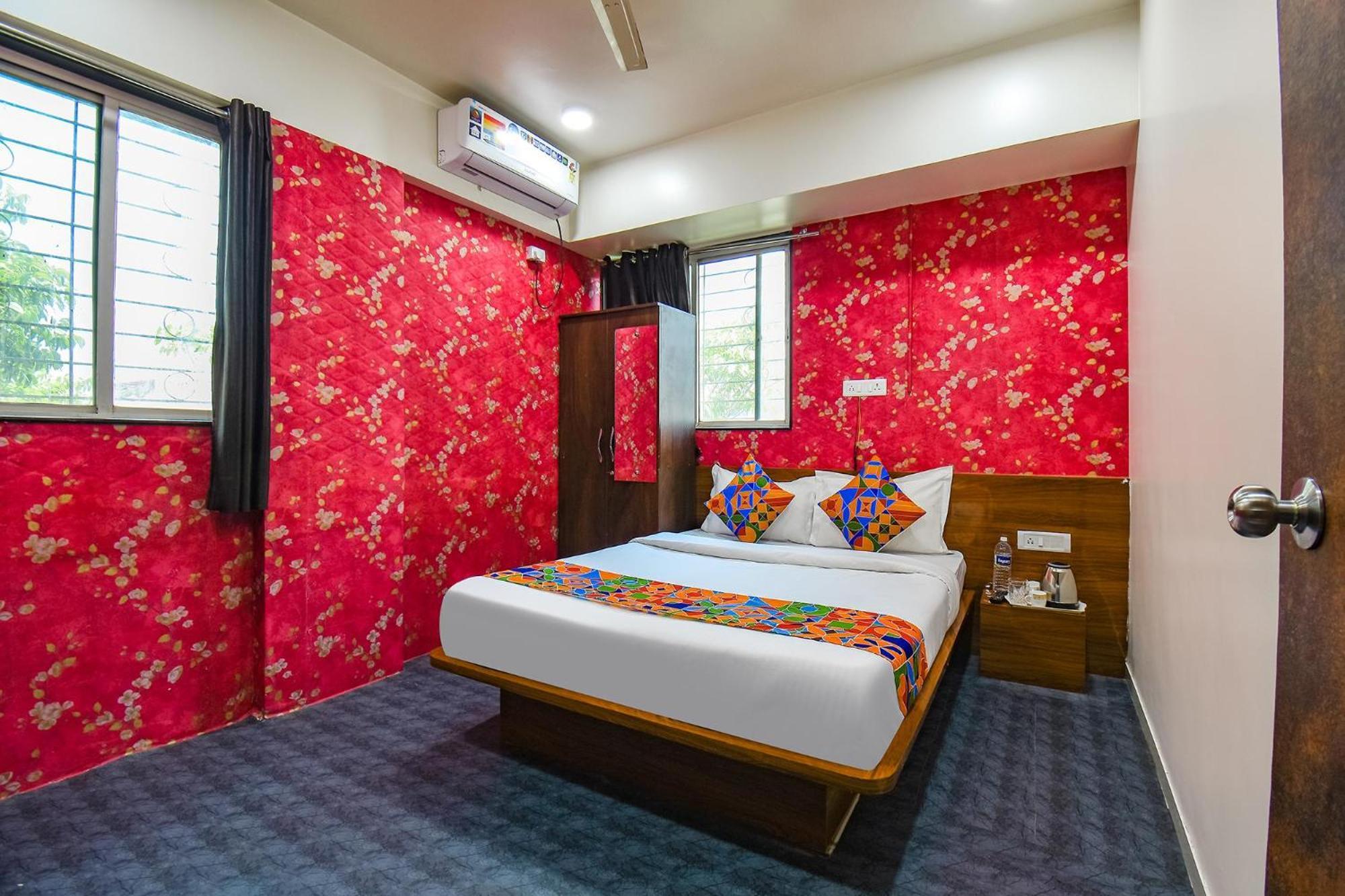 Fabhotel Skylight Studio Rooms - Nr Mcf Camp Πούνε Εξωτερικό φωτογραφία