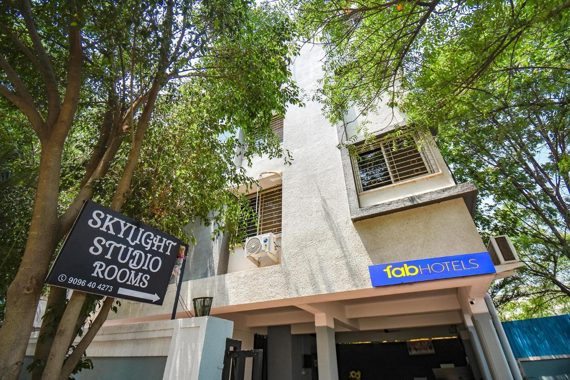 Fabhotel Skylight Studio Rooms - Nr Mcf Camp Πούνε Εξωτερικό φωτογραφία